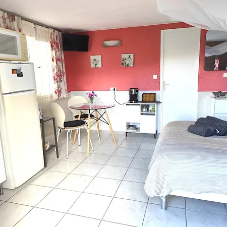 Studio Le Romantique A 20 Kms De Nice Bendejun Exterior photo